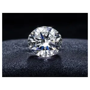 Clarity and the Diamond's Cut: A Sparkling Relationship