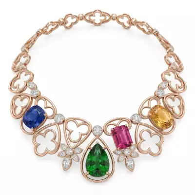 Heirloom gemstone collar necklace – recommissioned jewellery design featuring reused gemstones and precious metal